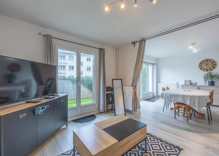 The Little Park Bayeux